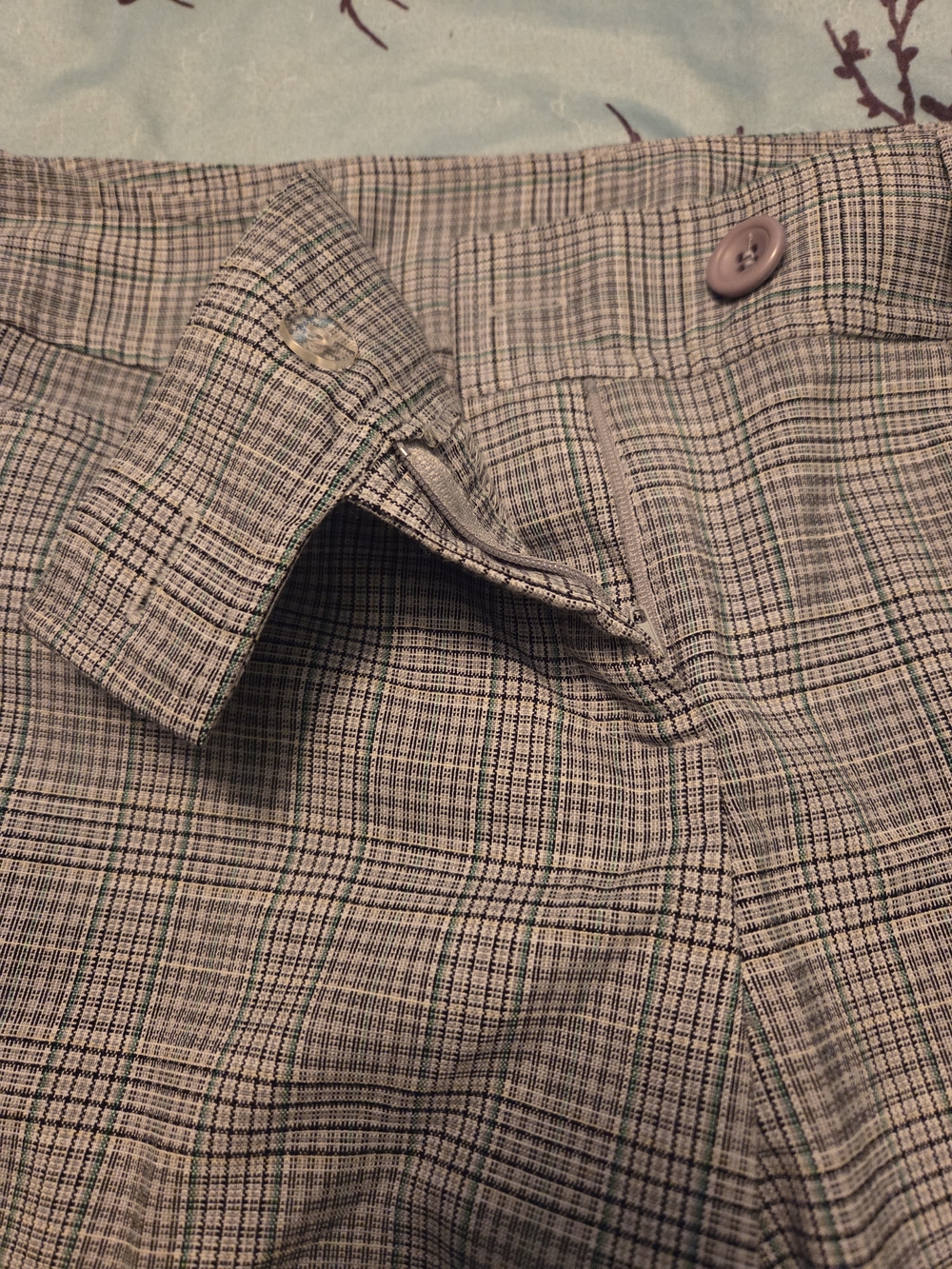 Grey Plaid Bermuda Shorts NWT - Picture 10 of 15